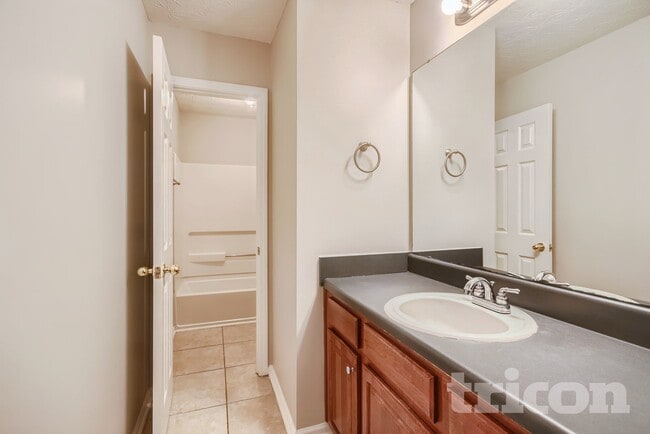 Foto del edificio - 5005 Eagle Creek Dr