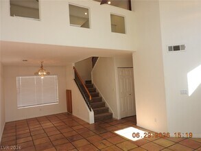 Building Photo - 742 Endicott Ct