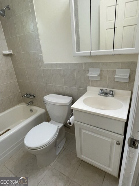 Building Photo - 672 Clifton Rd SE