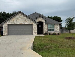 Building Photo - 612 Sovereign Dr