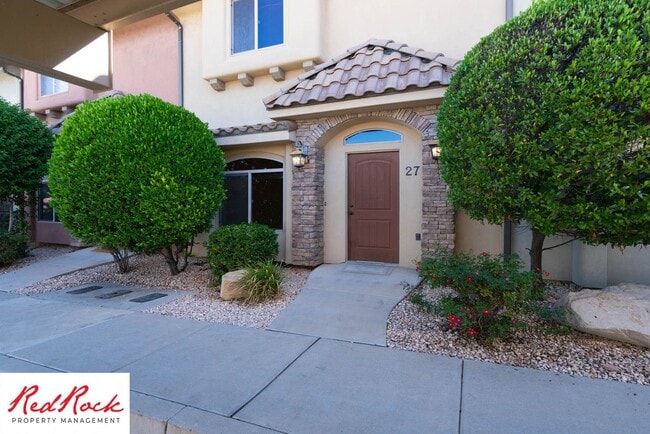 Building Photo - Dog Friendly, Beautiful Southgate Townhome!