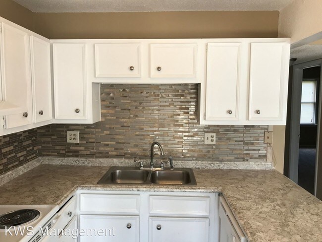 Foto del edificio - 3208 Village Dr SW