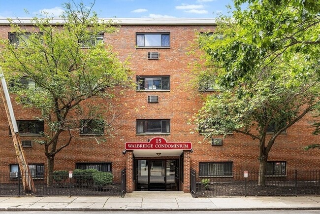 Building Photo - 15 Walbridge St