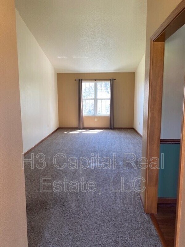 Building Photo - 3708 Rolling Meadows Dr