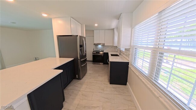 Foto del edificio - 1315 SE 45th St