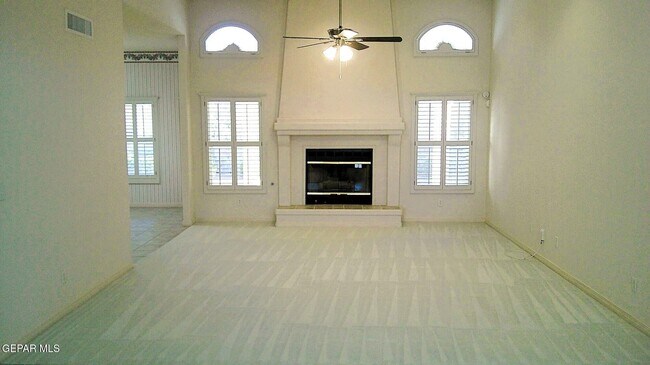 Foto del edificio - 6901 Mineral Ridge Dr