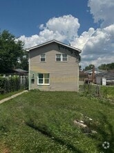 Building Photo - 438 W 98th Pl