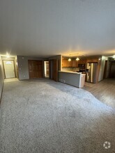 Building Photo - 155 Meadow Ln