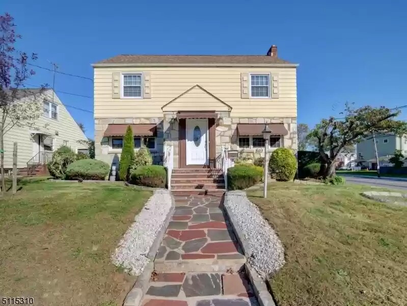 Primary Photo - 501 Riverside Dr