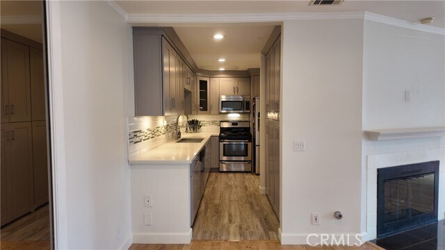 Building Photo - 700 Golden Springs Dr