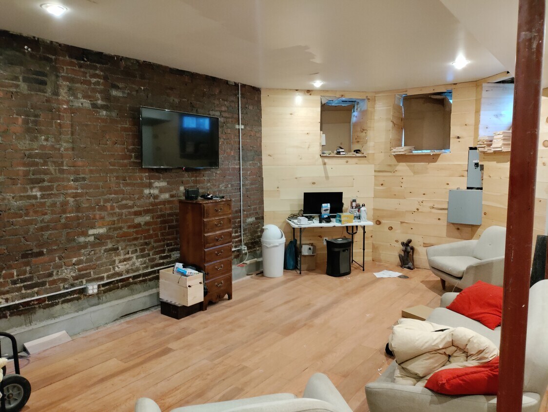 107 Brunswick St, Dorchester, MA 02121 Townhouse for Rent in