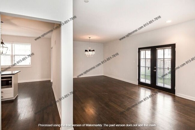Foto del edificio - Fantastic Plaza location!!