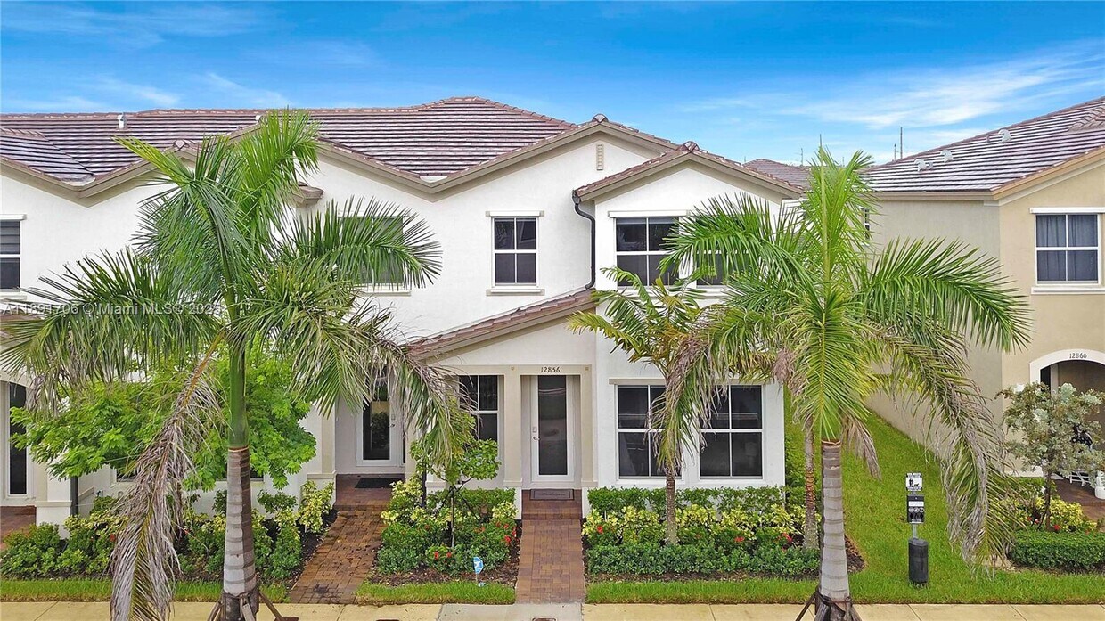 Primary Photo - 12856 SW 242nd St