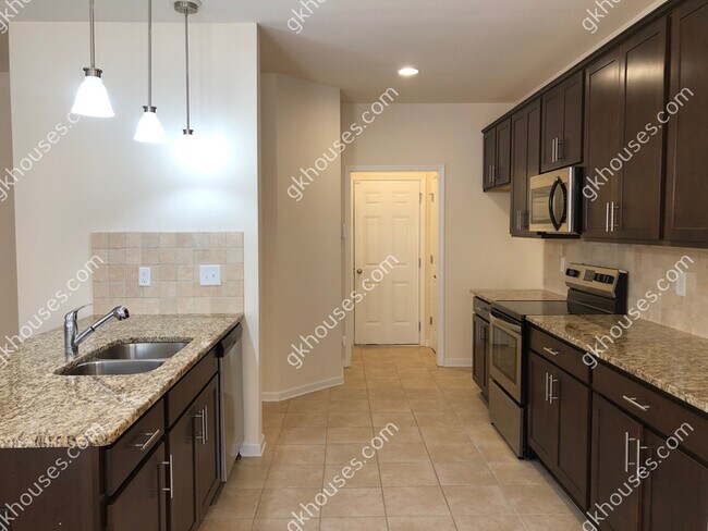 Building Photo - 117 Staley Dr