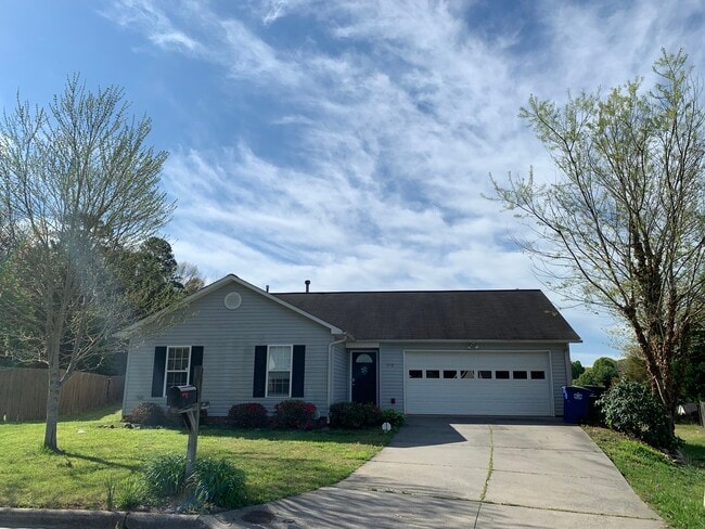 Foto del edificio - 1950 Hawkcrest Ct