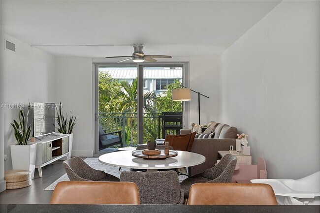 Foto del edificio - 777 NE 62nd St