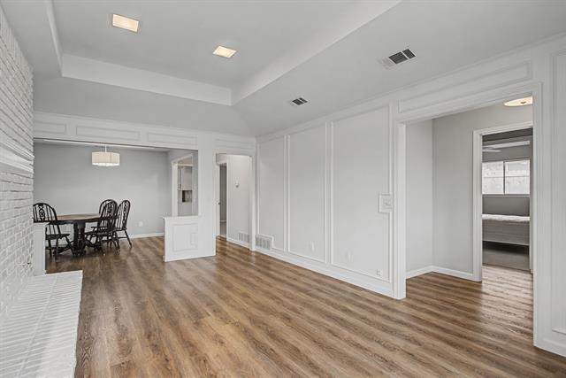 Foto del edificio - 2126 Teakwood Ln