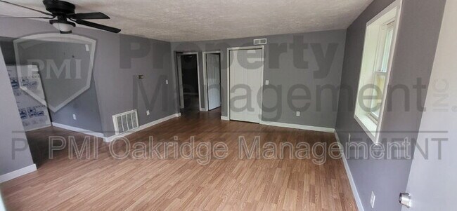 Building Photo - 3479 Waynesville Rd