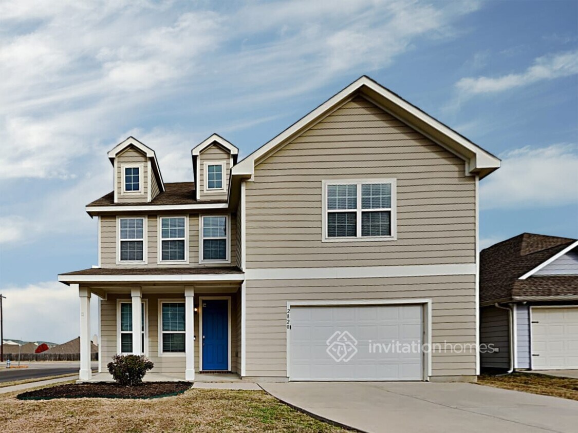 Primary Photo - 2820 Englefield Green Dr