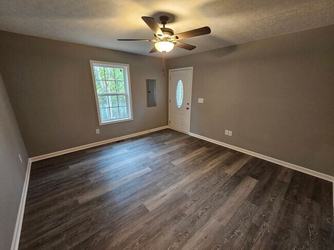 Foto del edificio - MOVE IN SPECIAL 50% OFF FIRST MONTH - NEW BUILD 3 BEDROOM 2 BATH HOME