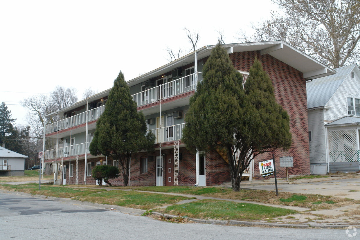 Building Photo - 4544 Nicholas St