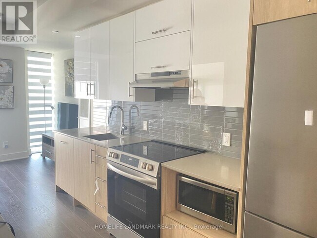 Photo du bâtiment - 188 Fairview Mall Dr