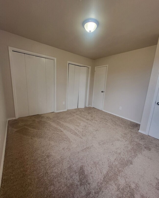 Building Photo - Welcome Home!!
