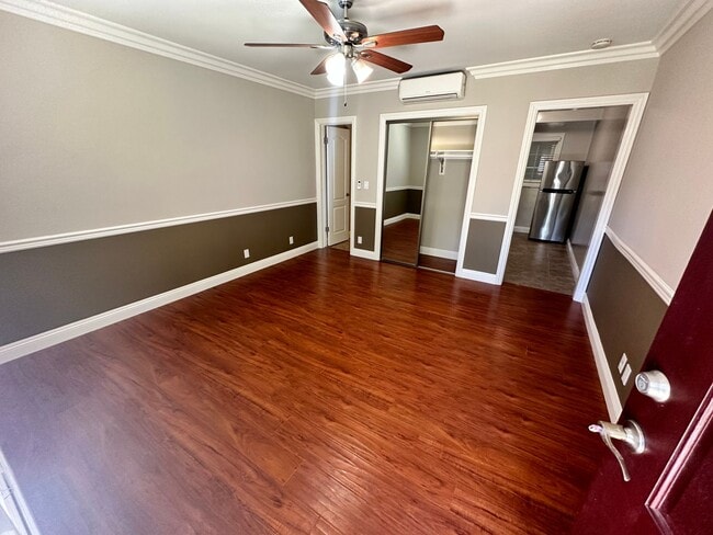 Foto del edificio - 276 S Sierra Madre Blvd