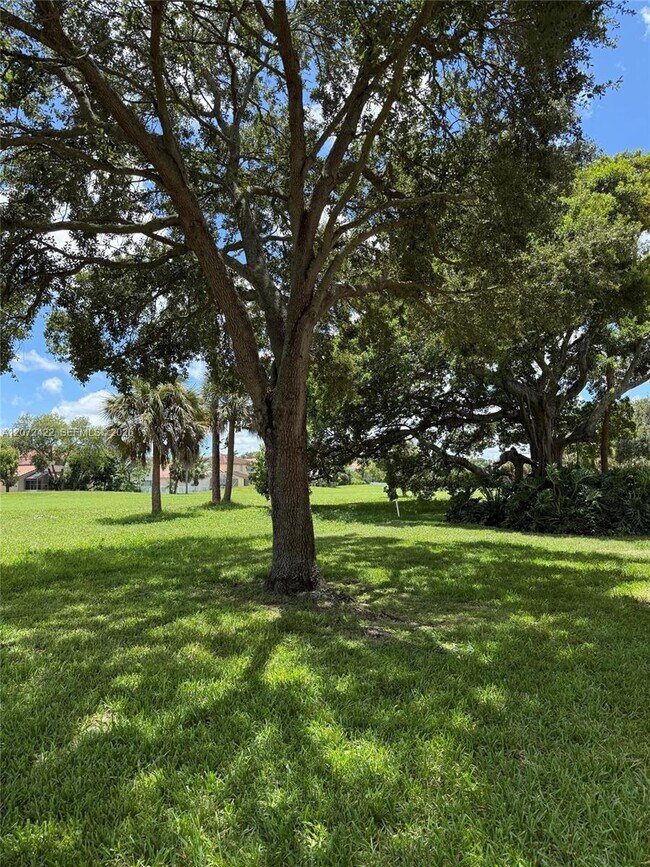 Foto del edificio - 3450 Pinewalk Dr N