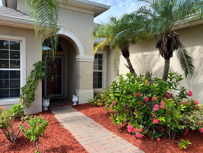 Building Photo - 254 Broyles Dr