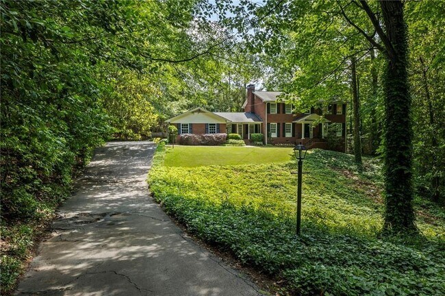 Building Photo - 4243 McClatchey Cir NE
