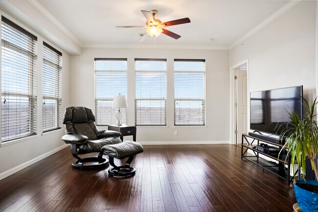 Foto del edificio - 10184 Park Meadows Dr