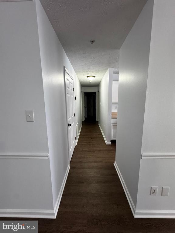 Foto del edificio - 6413 Weatherby Ct