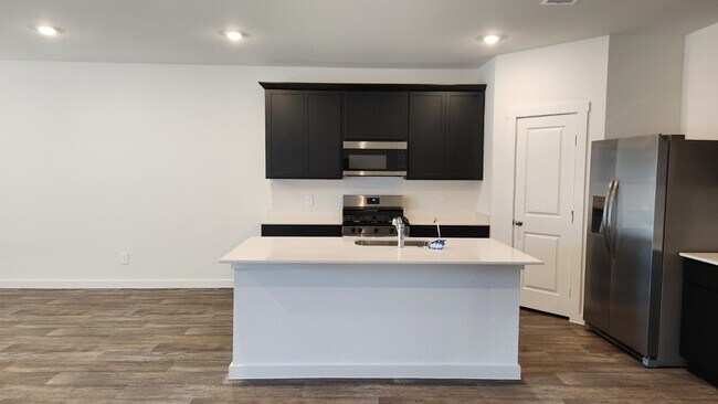 Building Photo - 8035 Marconi Corsco Dr