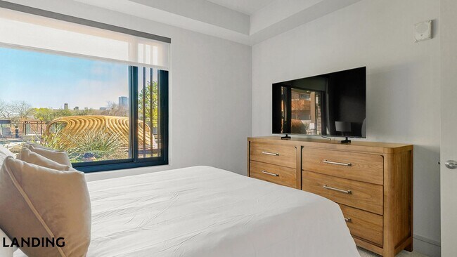 Foto del edificio - 1414 Wood Hollow Dr