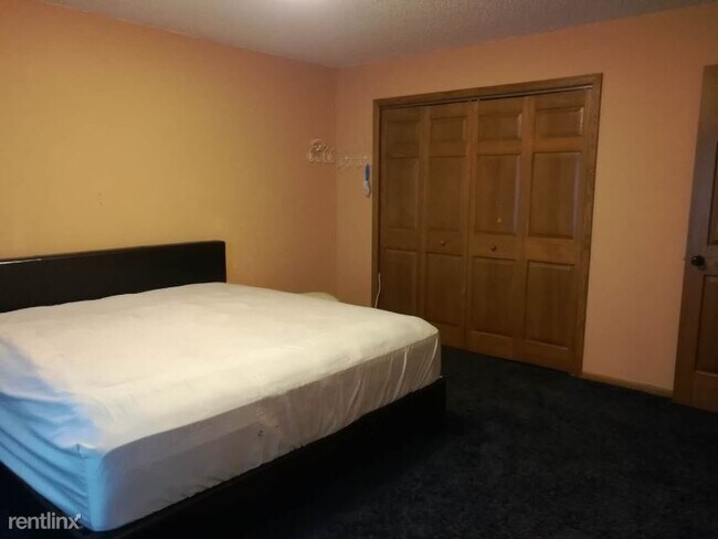 Foto del edificio - 4 br, 3 bath House - 4023 11th Avenue NW