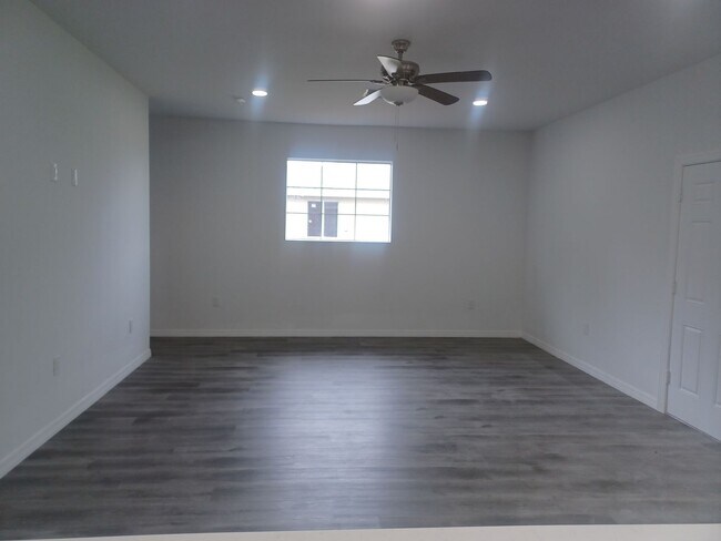 Photo - 4851-4851 30th St SW Apartment