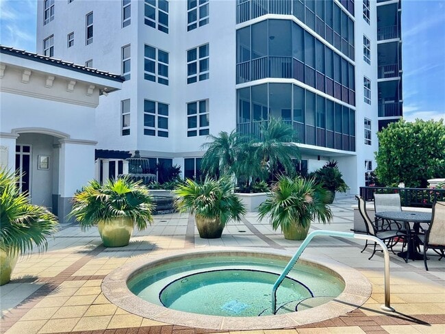 Foto del edificio - 3333 Sunset Key Cir