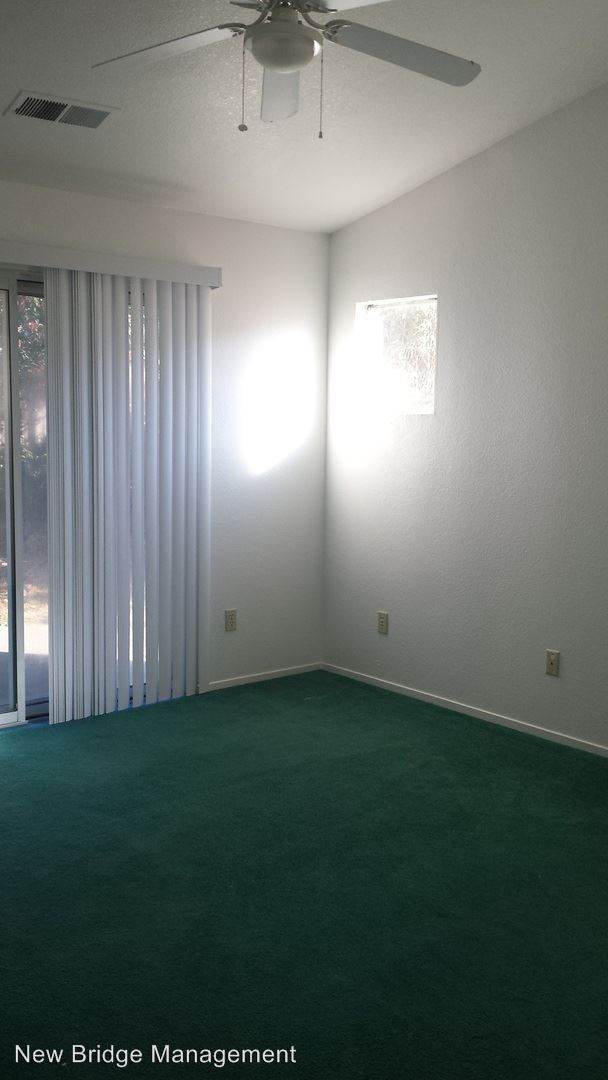 Foto del edificio - 4383 Bardini Way