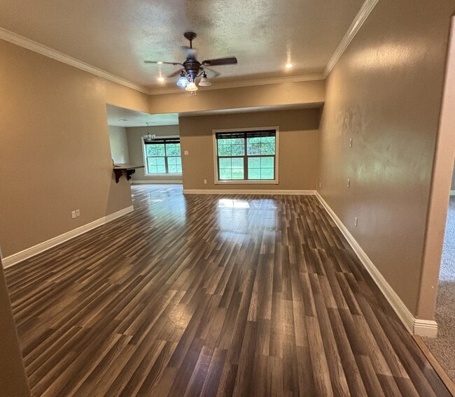 Building Photo - 503 Woodland Pkwy