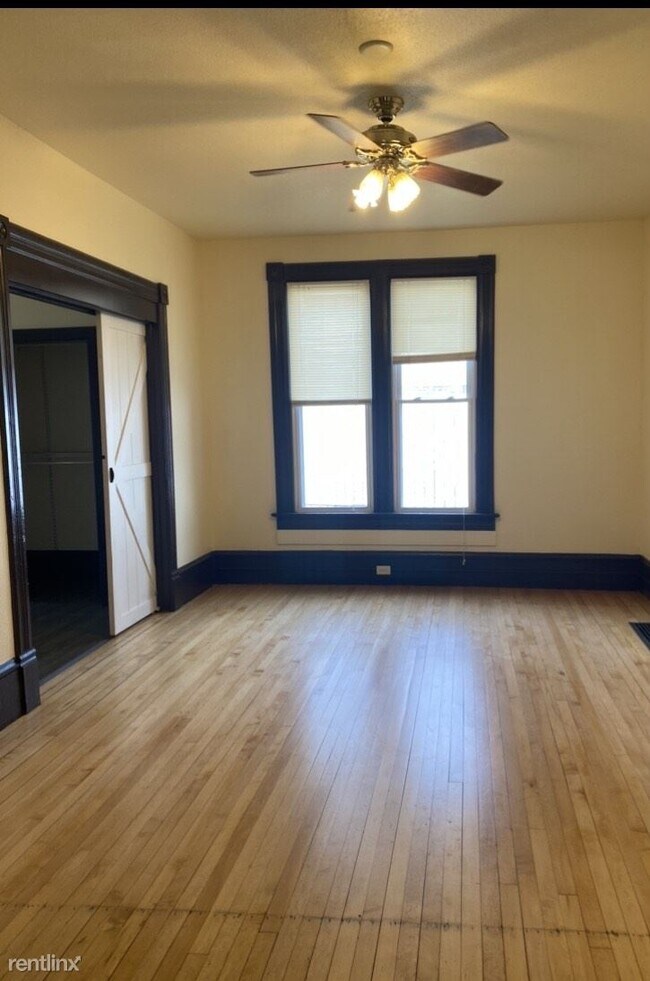 Building Photo - 3 br, 1 bath Duplex - 109 Saint Louis Stre...