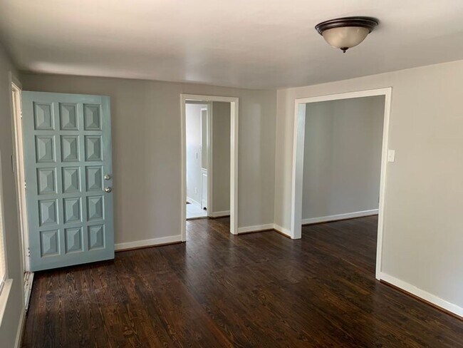 Foto del edificio - MOVE IN SPECIAL! First Month Free with a 1...