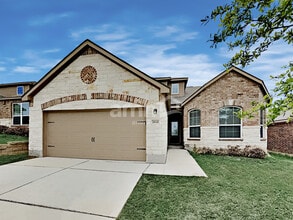 Building Photo - 7838 Creekshore Cove