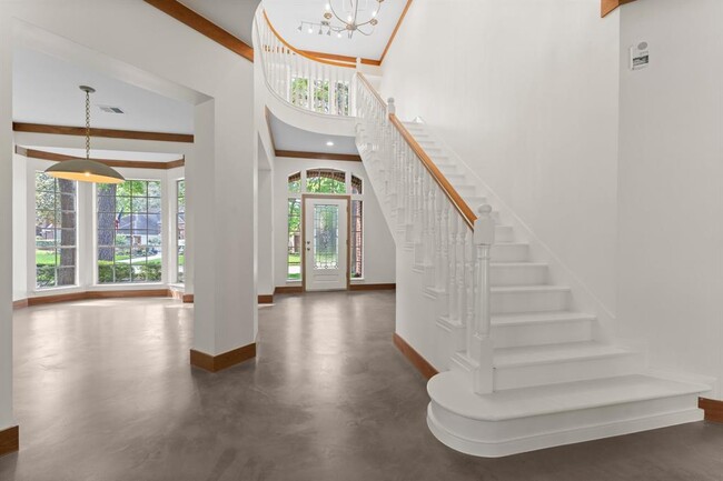 Building Photo - 106 N Floral Leaf Cir