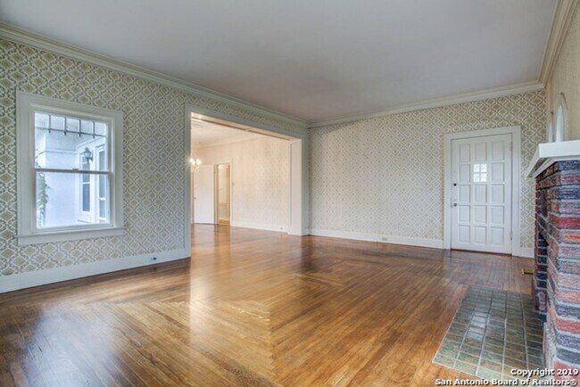 Foto del edificio - CHARMING ALAMO HEIGHTS 2-BEDROOM