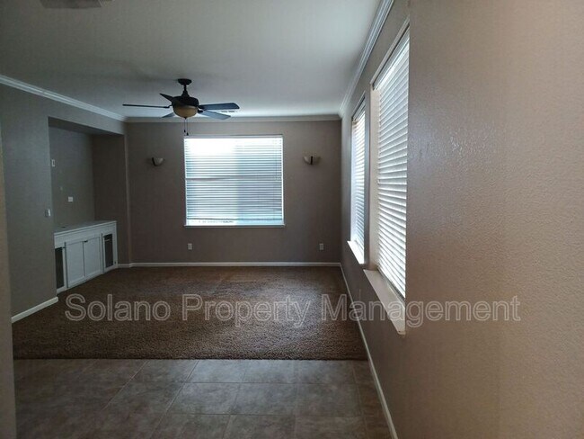 Foto del edificio - 213 Moscato Ct