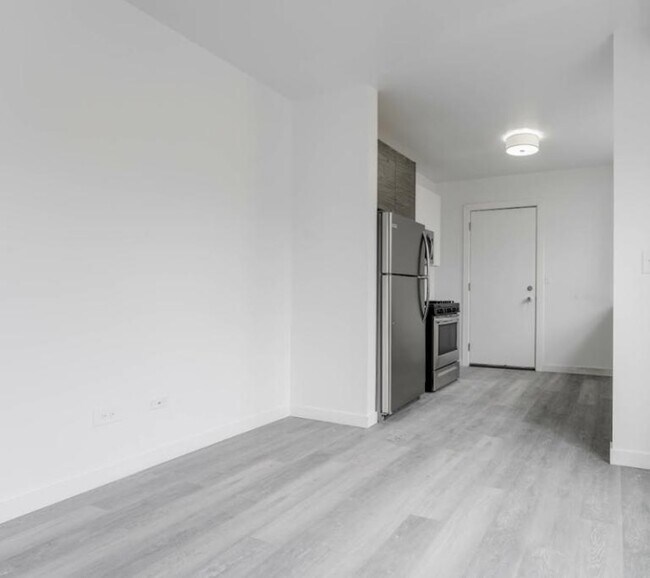 Foto del edificio - 1712 W Glenlake Ave