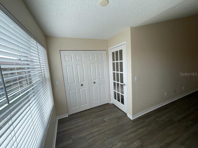 Building Photo - 5156 Conroy Rd