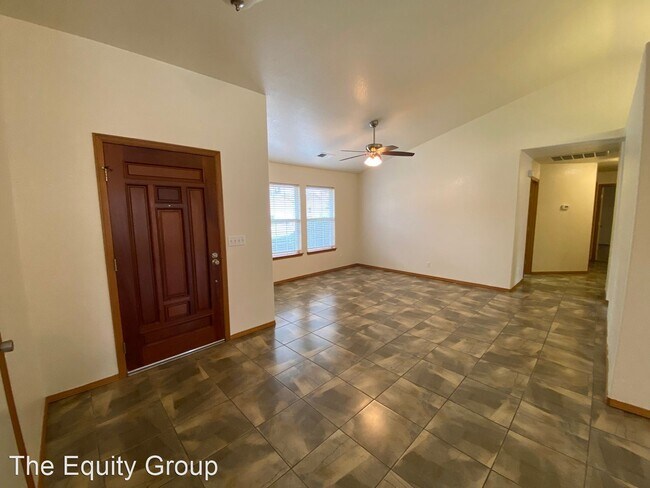 Foto del edificio - 3 br, 2 bath House - 1115 North Kent Street
