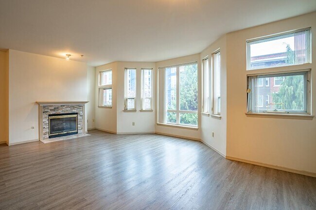 Foto del edificio - Versailles Apartments - 1 bedroom
